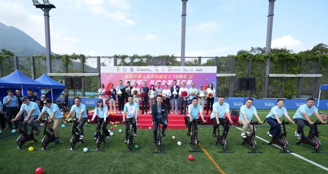 稳定！马尔卡宁全场18中11轰30分8篮板